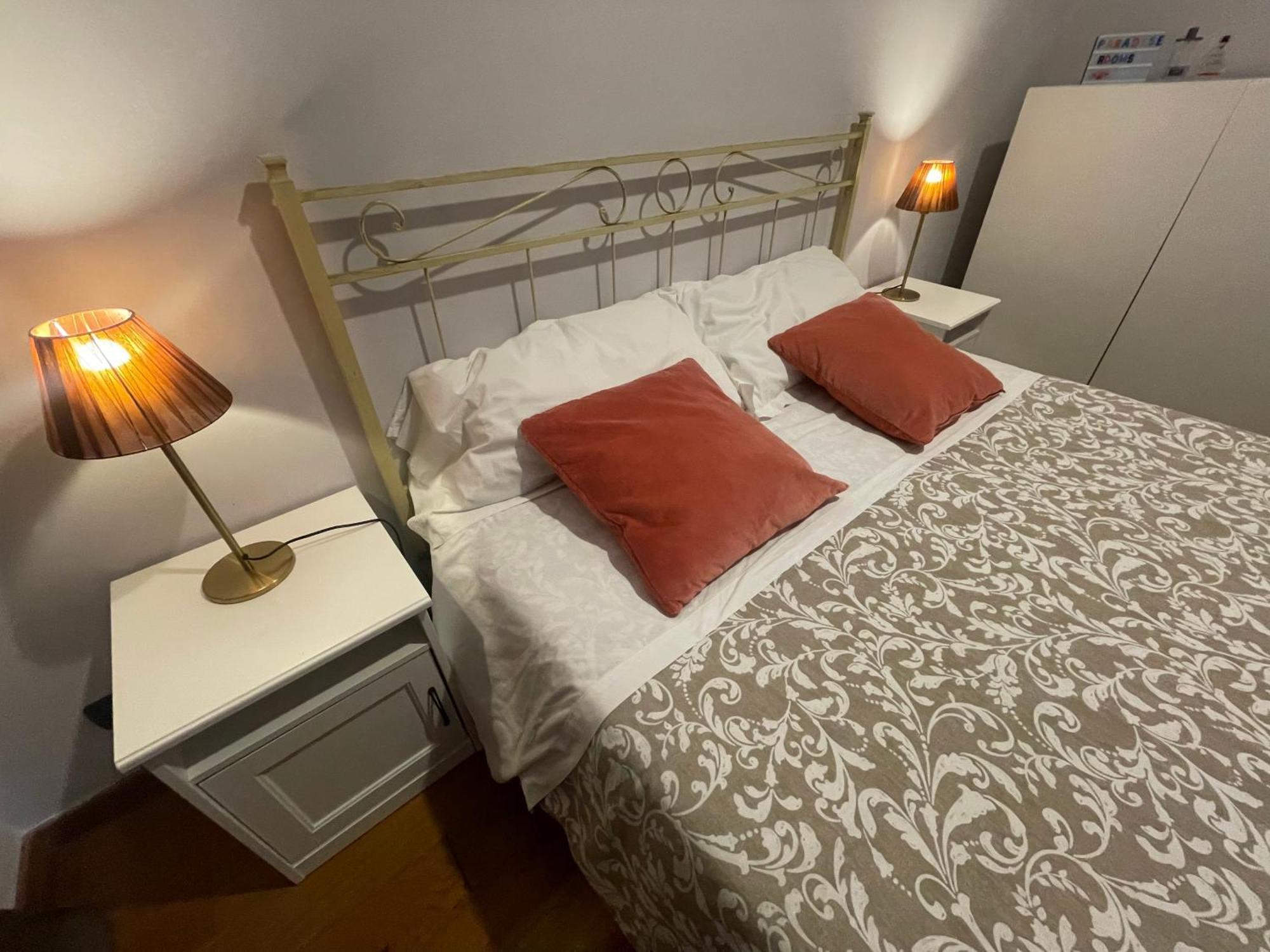 Paradise Rooms - Brignole Station Генуя Экстерьер фото