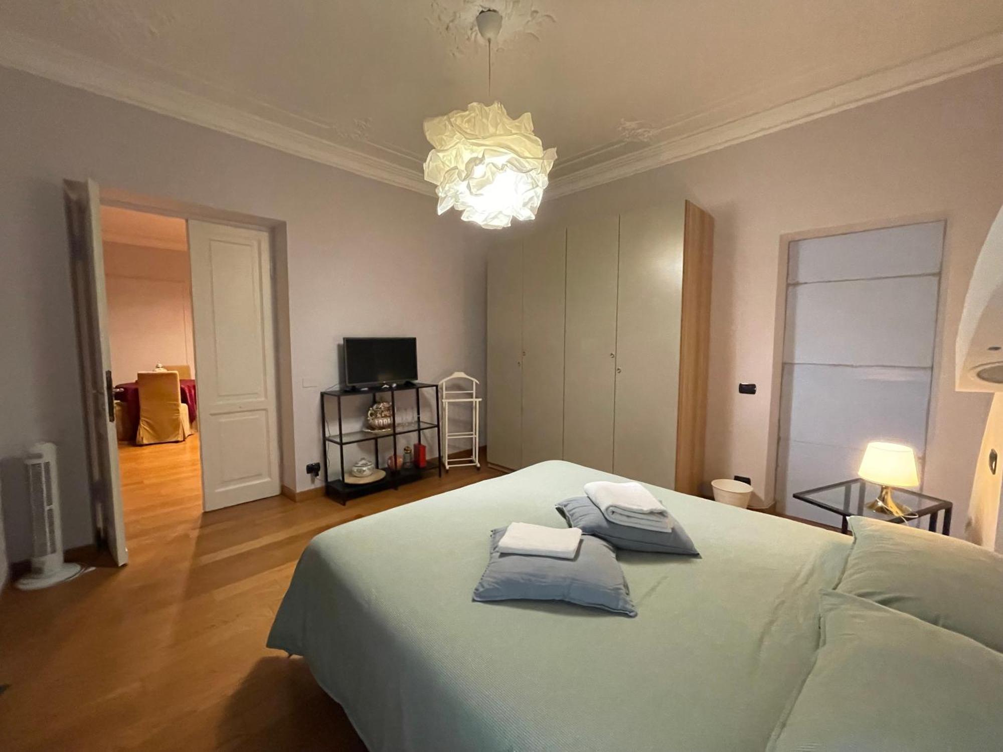 Paradise Rooms - Brignole Station Генуя Экстерьер фото